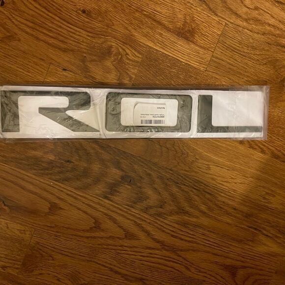 Chevrolet Tailgate Insert Letters 3D Black 2019-2023 Silverado NWT - Picture 10 of 10